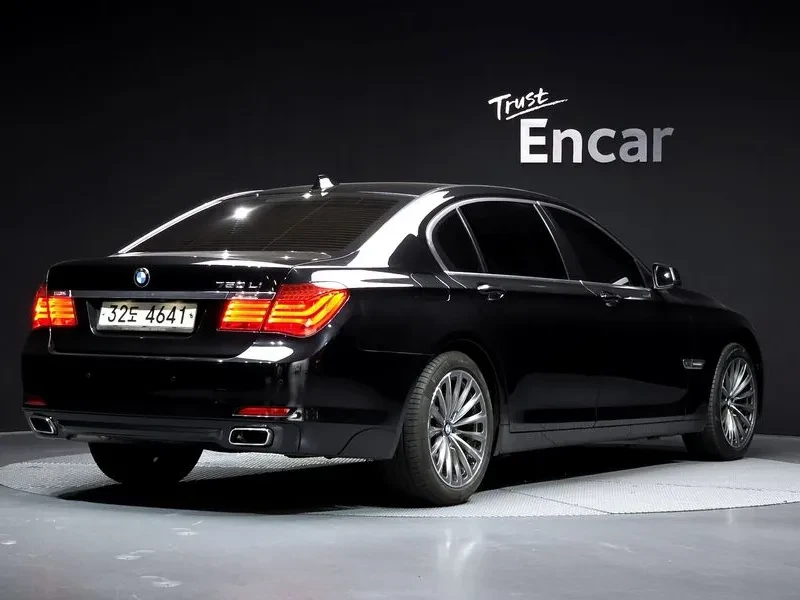 BMW 730, снимка 2 - Автомобили и джипове - 54600937