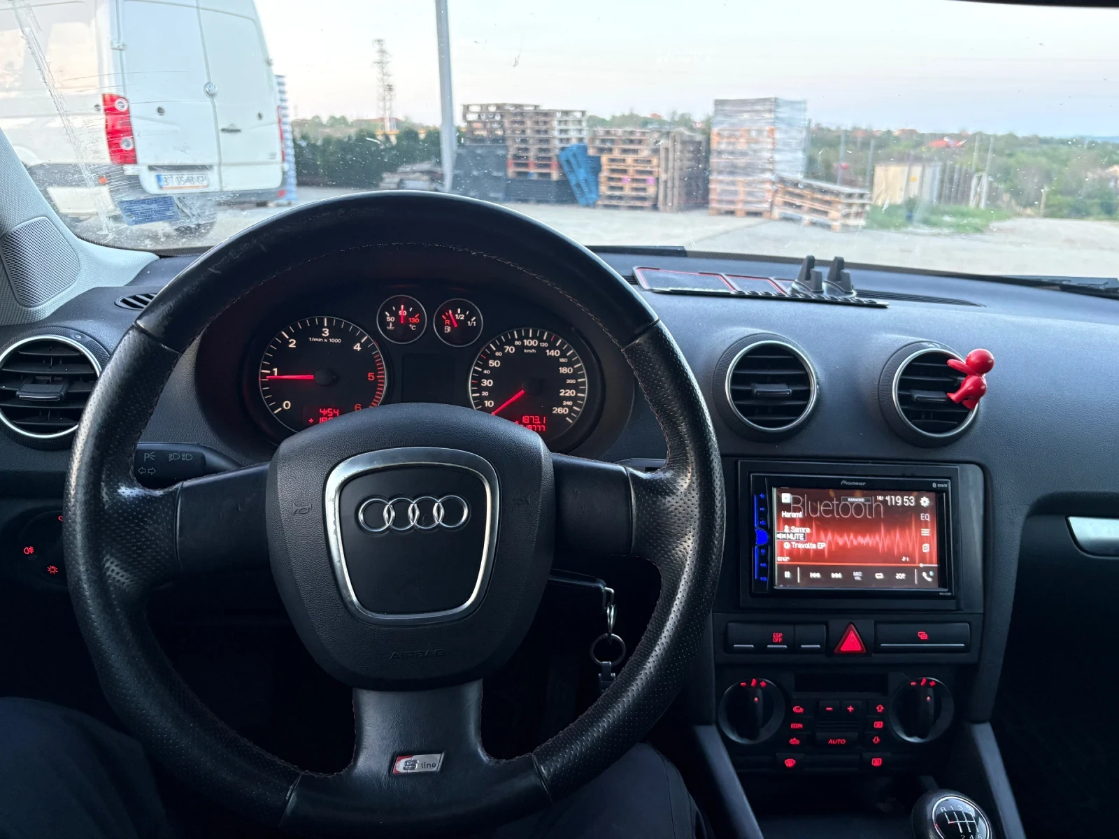 Audi A3 2.0 TDI * ПЕРФЕКТНА*  - изображение 5
