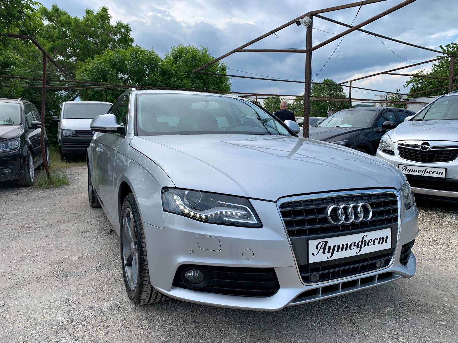 Audi A4 2.0TDI НАВИ БИКСЕНОН - изображение 2