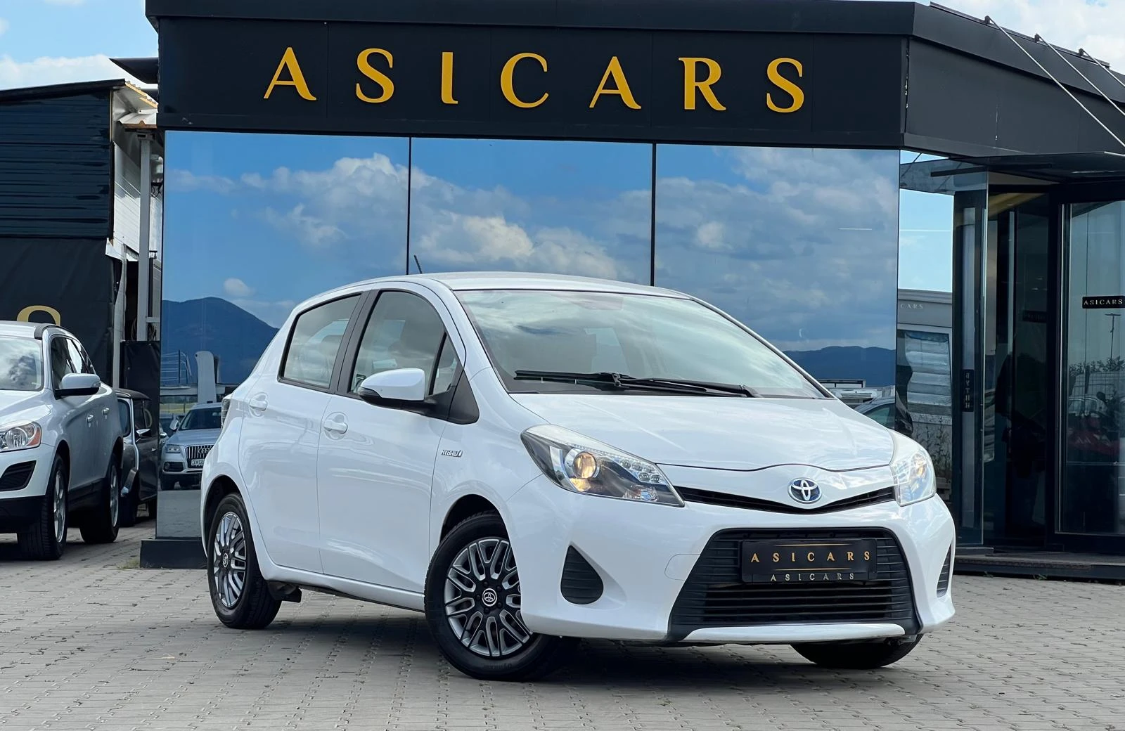 Toyota Yaris / 1.5 HYBRID / EURO 5 / TOP /  - изображение 7