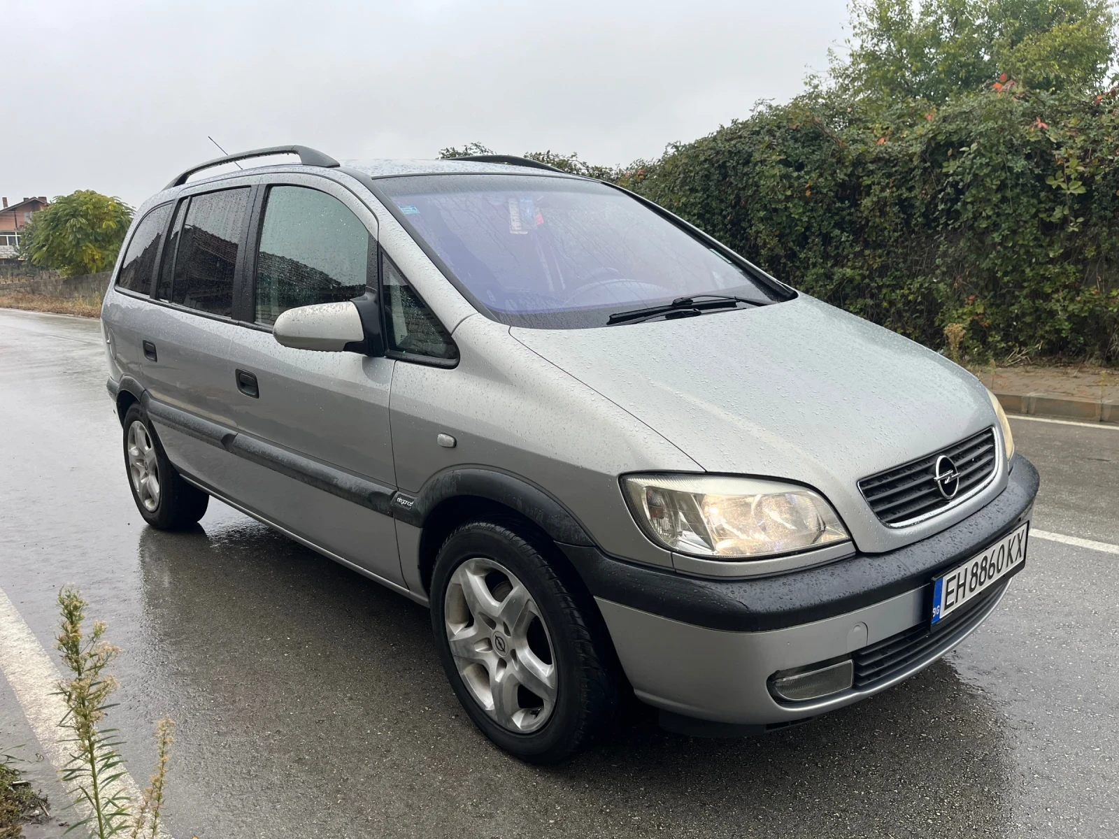 Opel Zafira 1.8 125к ГАЗ !  - изображение 2