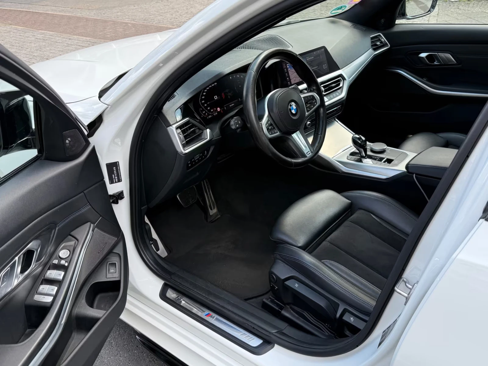 BMW 330 d/256HP/M-SPORT/LASER/HUD/CAM/KLESS/DIGI/H&K/572g - изображение 9