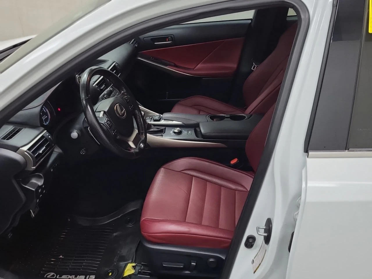 Lexus IS 350 * F SPORT* * АвтоКредит*  - изображение 7