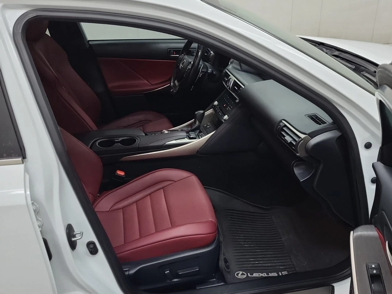 Lexus IS 350 * F SPORT* * *  | Mobile.bg   11