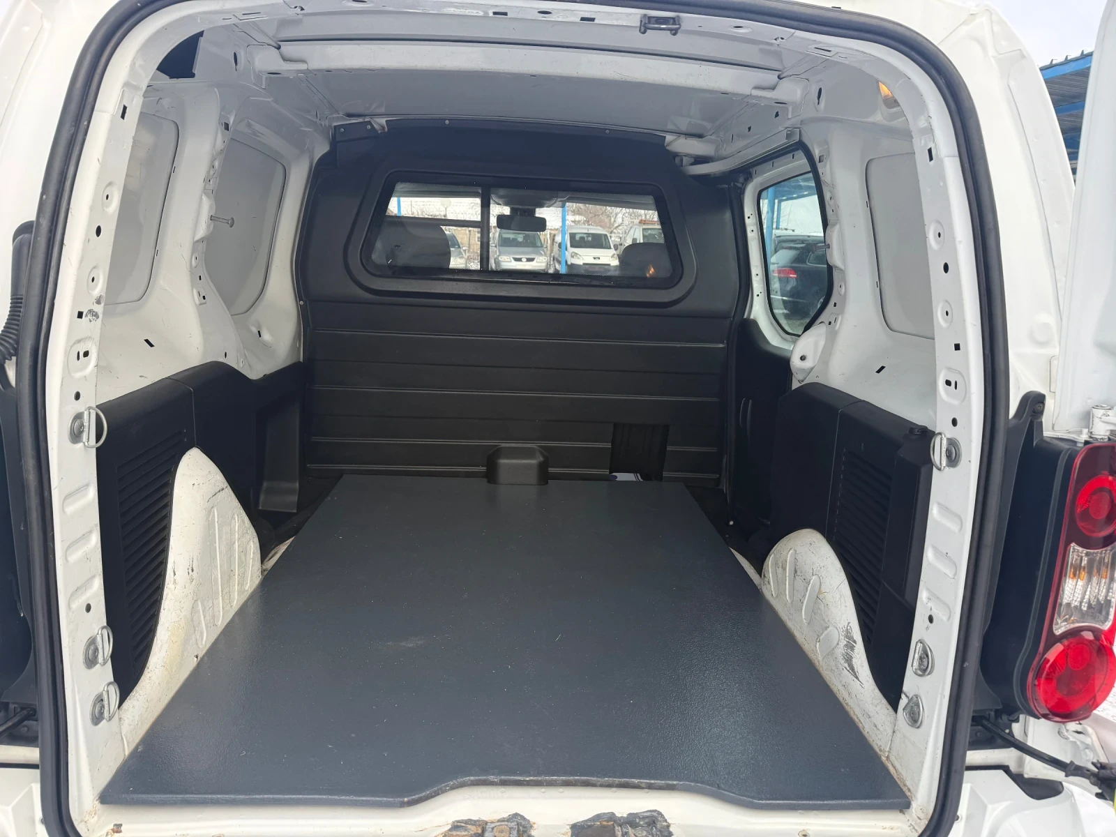 Peugeot Partner 1.6HDI - изображение 9