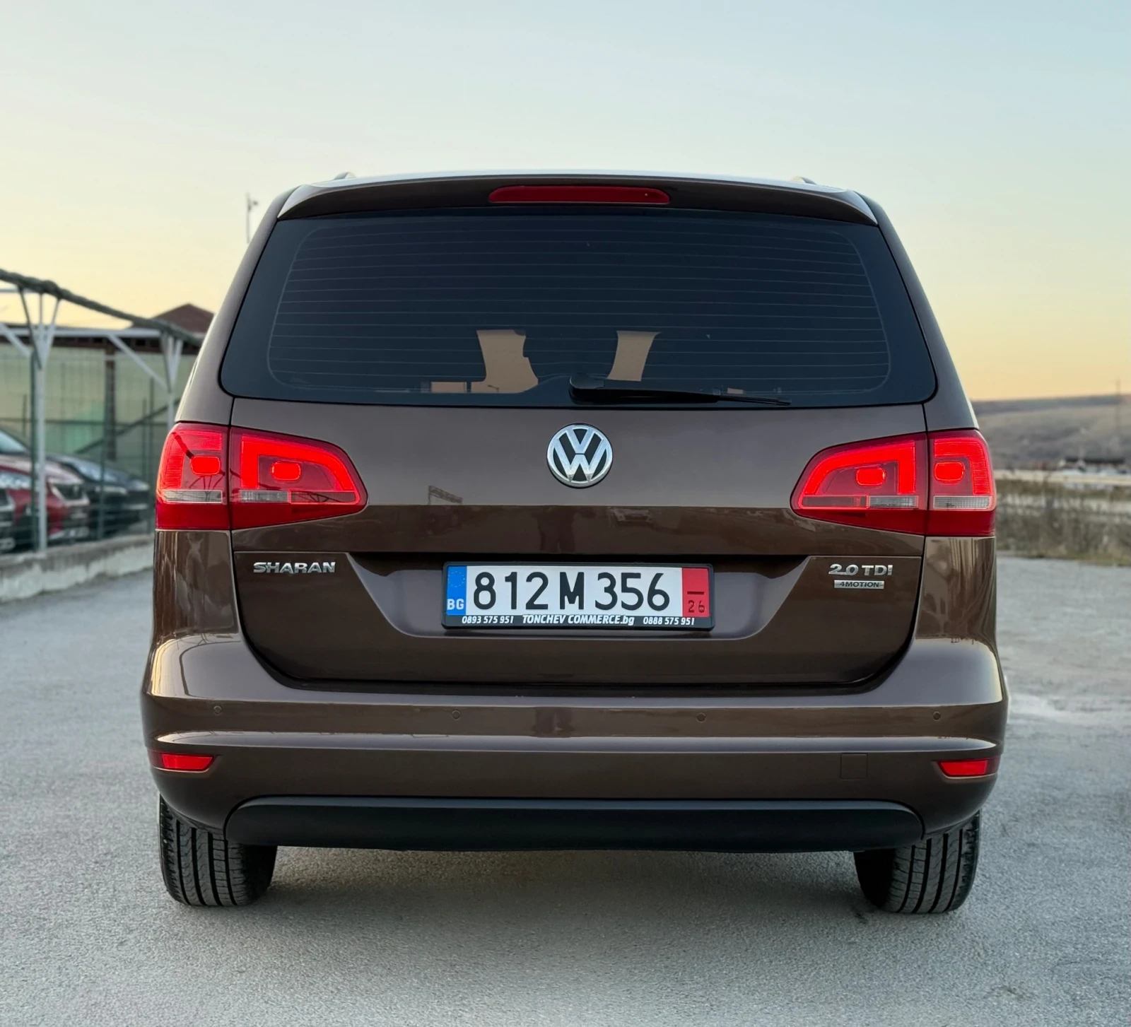 VW Sharan 2.0-TDI-4-MOTION-4x4-LED-XENON-BI XENON-ОБСЛУЖЕН, снимка 5 - Автомобили и джипове - 53837939