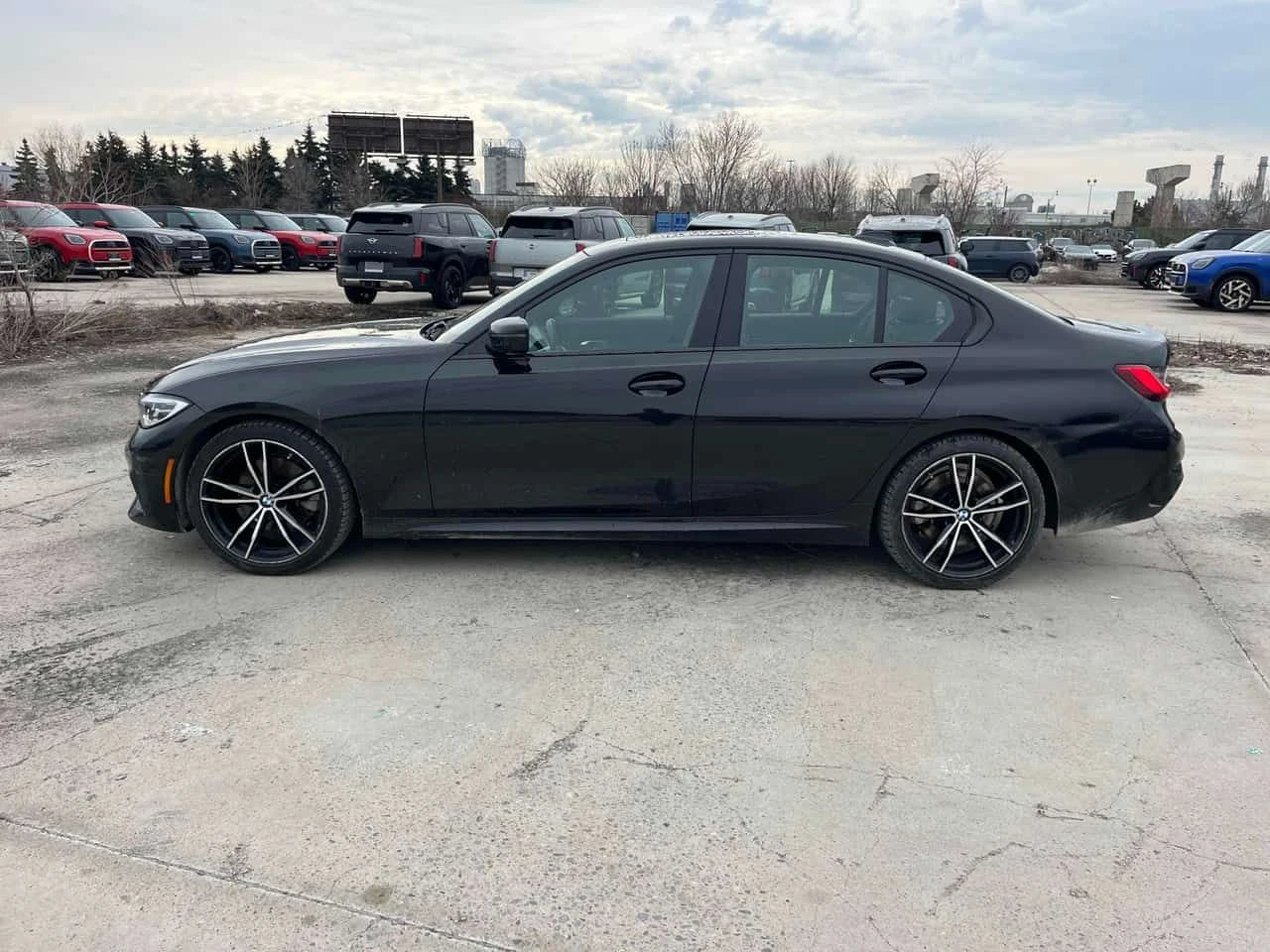 BMW 330 * 330i xDrive * CARFAX * ЦЕНА ДО БГ, снимка 2 - Автомобили и джипове - 53998994