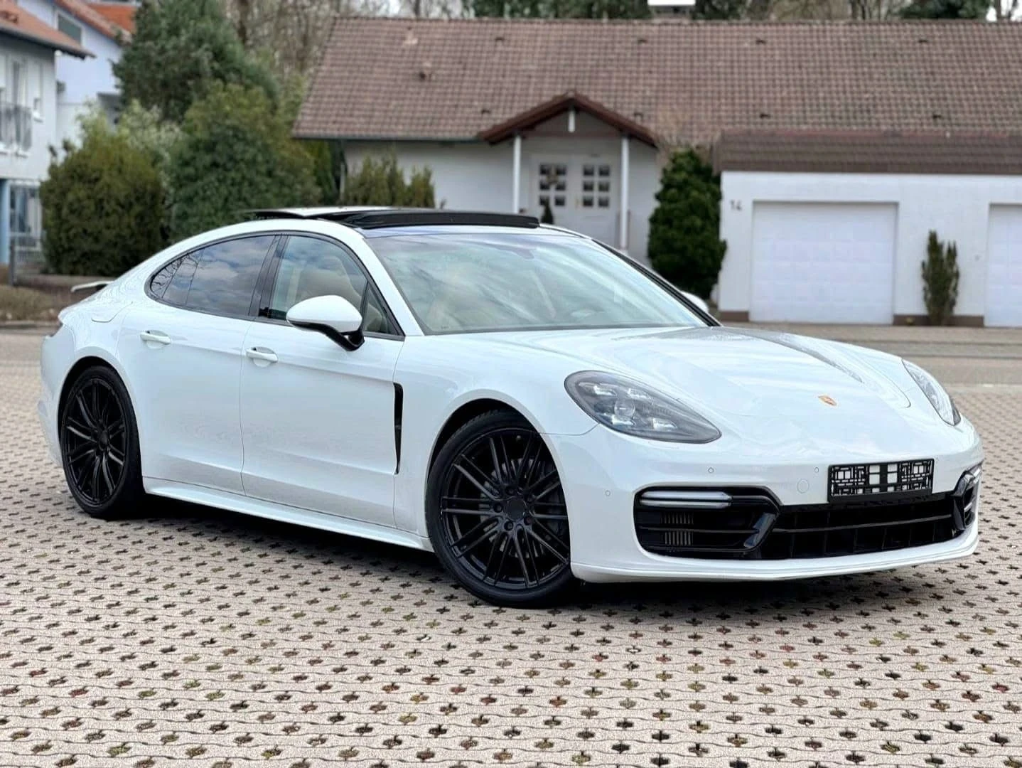 Porsche Panamera 4.0D V8 GTS PACK LED ПАНО BОSE ЛИЗИНГ 100% | Auto.bg — изображение 1