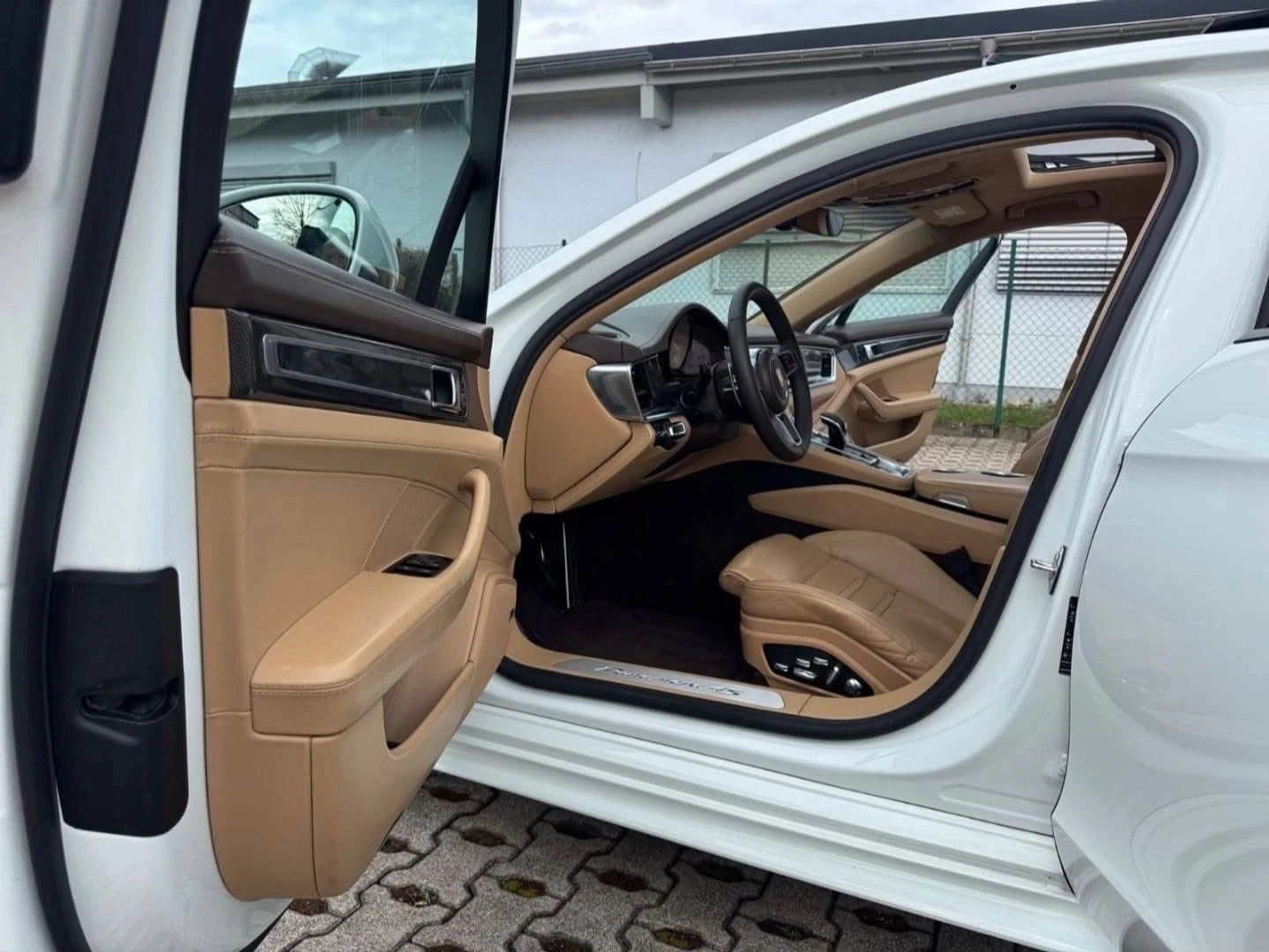 Porsche Panamera 4.0D V8 GTS PACK LED ПАНО BОSE ЛИЗИНГ 100%, снимка 9 - Автомобили и джипове - 54008782