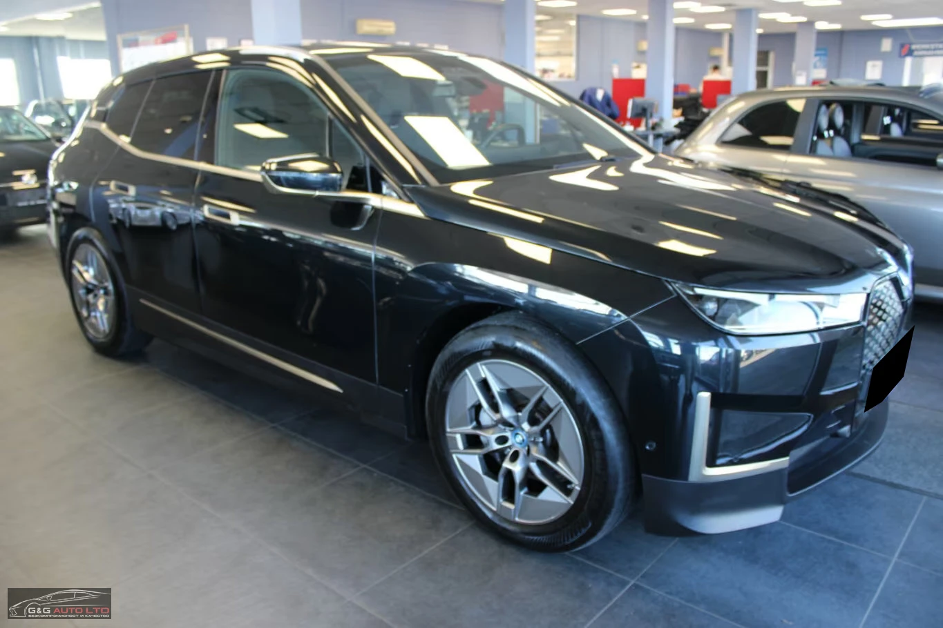 BMW iX xDRIVE-50/523HP/PANO/360/ACC/LED/KLESS/280z, снимка 3 - Автомобили и джипове - 54120644