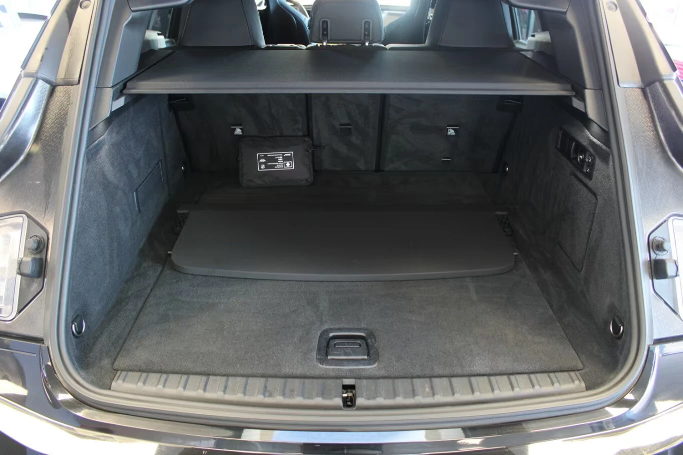 BMW iX xDRIVE-50/523HP/PANO/360/ACC/LED/KLESS/280z, снимка 6 - Автомобили и джипове - 54120644