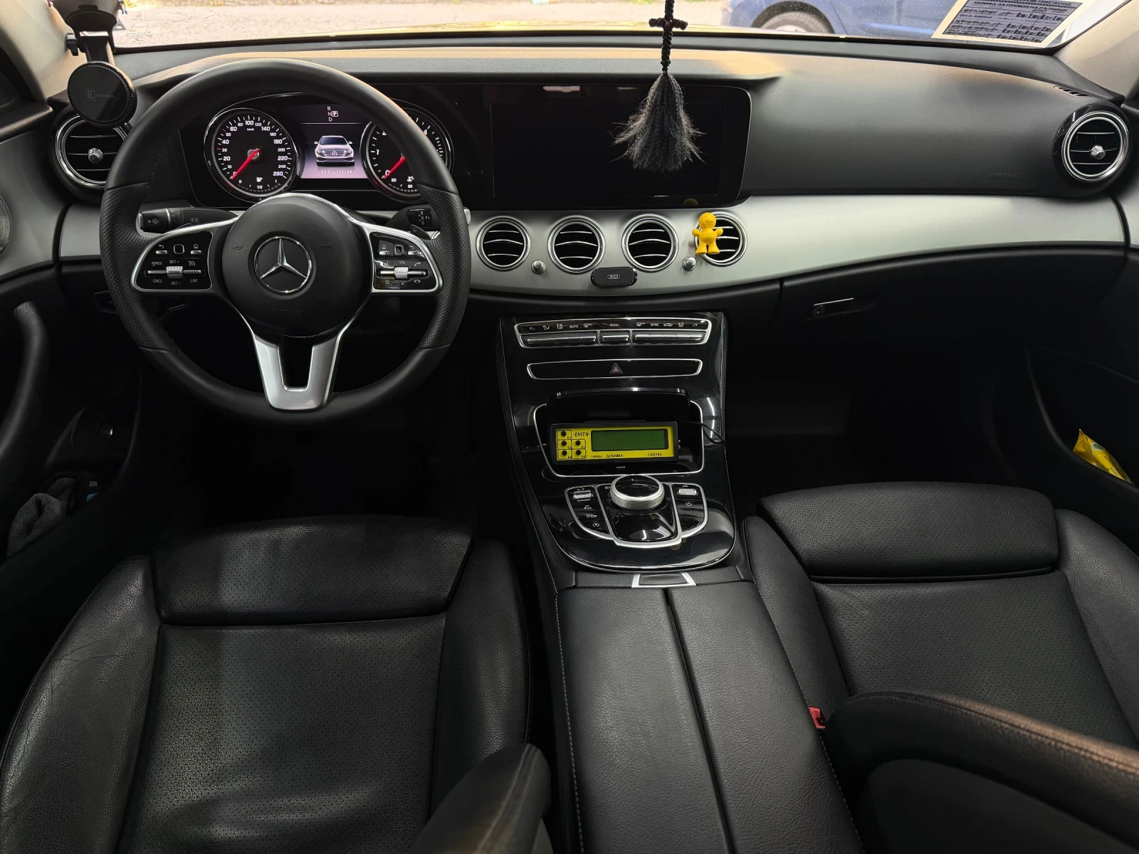 Mercedes-Benz E 200, снимка 5 - Автомобили и джипове - 54152074