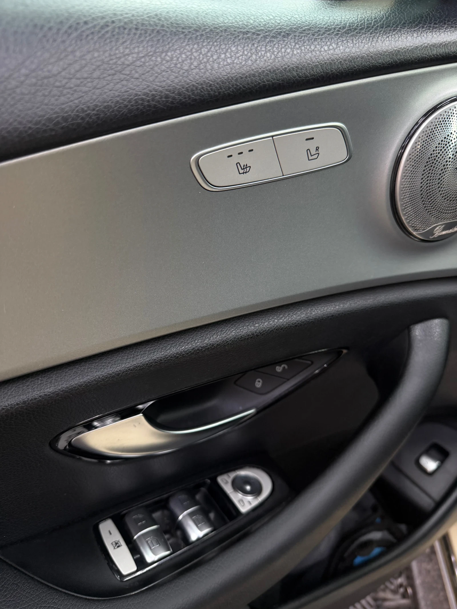 Mercedes-Benz E 200, снимка 13 - Автомобили и джипове - 54152074