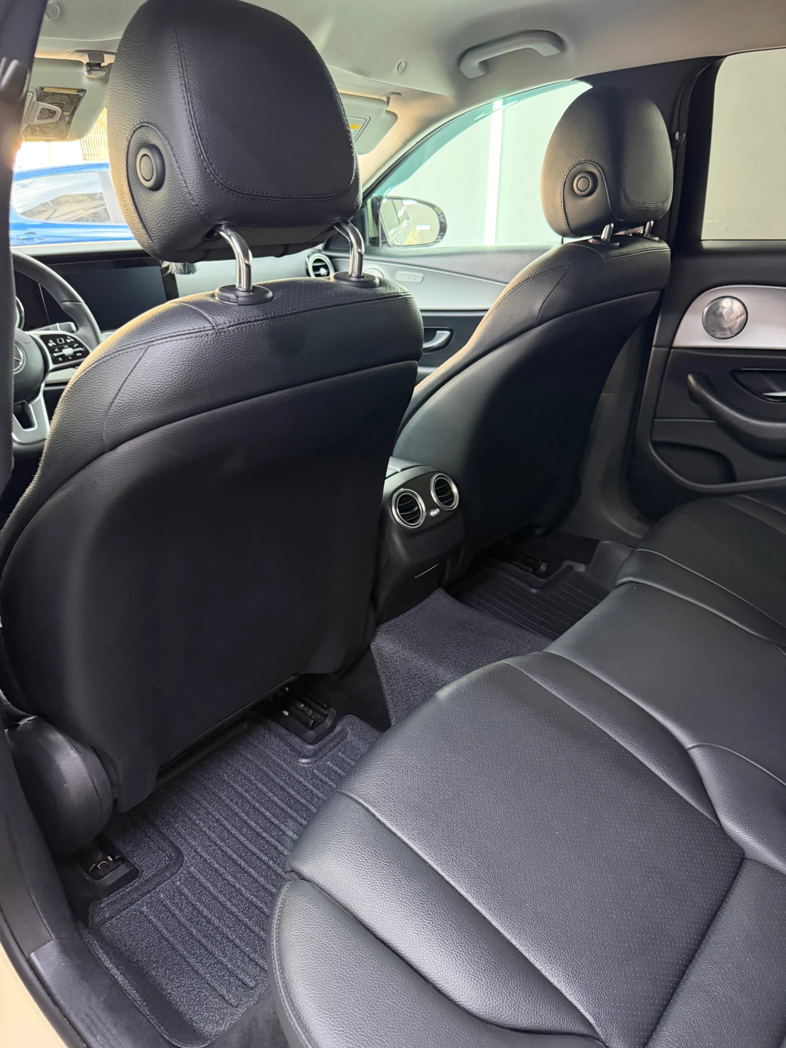 Mercedes-Benz E 200, снимка 11 - Автомобили и джипове - 54152074