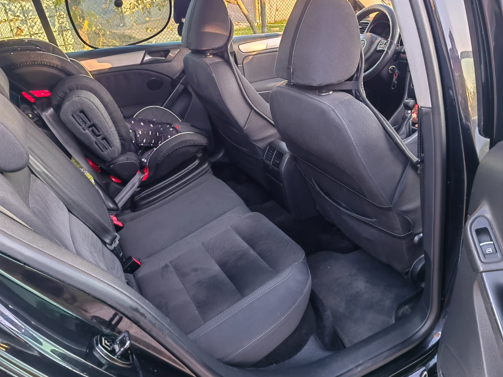 VW Golf 2.0 tdi, снимка 5 - Автомобили и джипове - 54166841