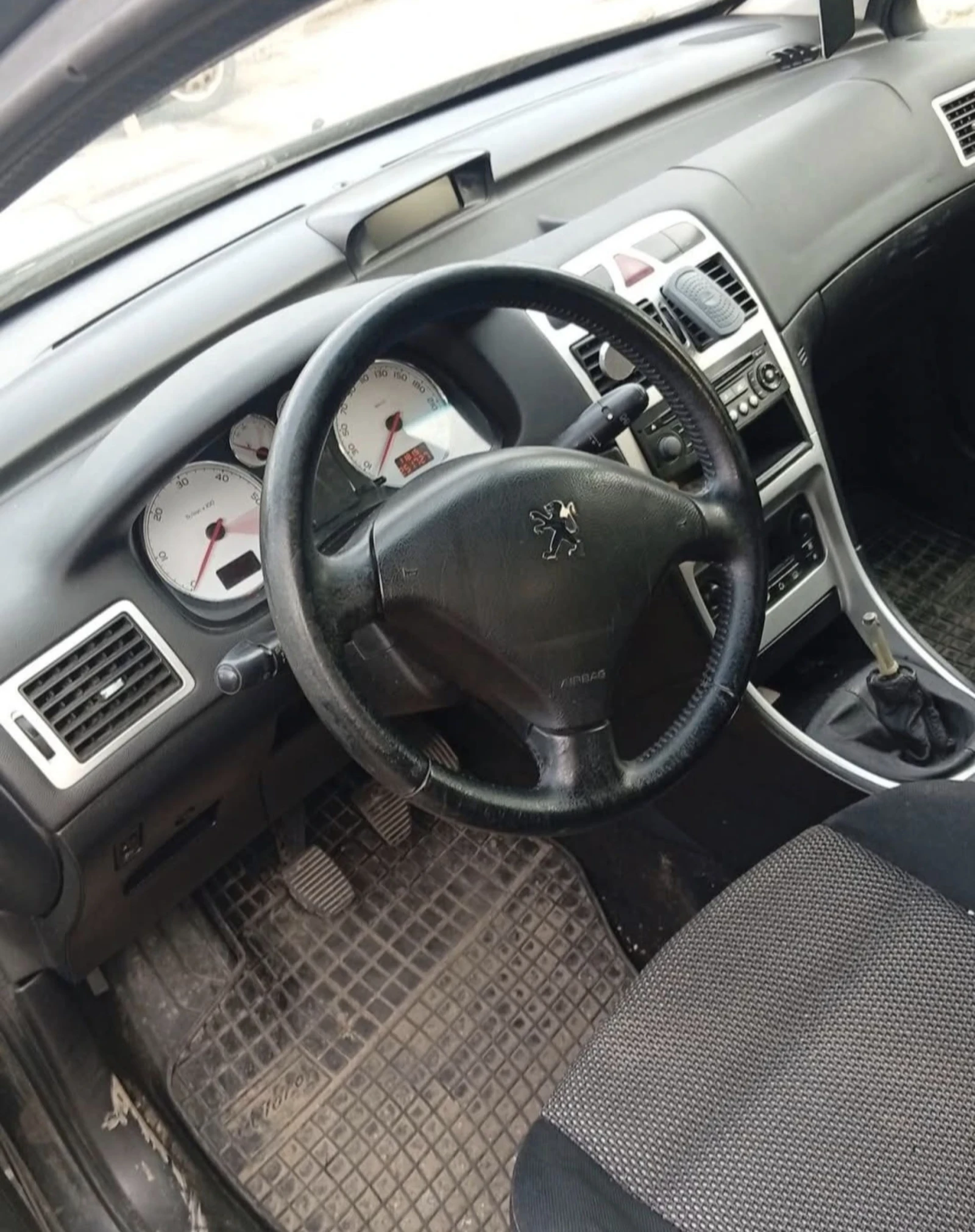 Peugeot 307 1.6HDI, снимка 3 - Автомобили и джипове - 54211413