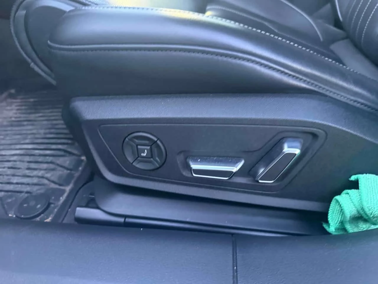 Audi A6 * Technik 55 TFSI quattro * CARFAX * ���� �� �� | Mobile.bg � ����������� 12