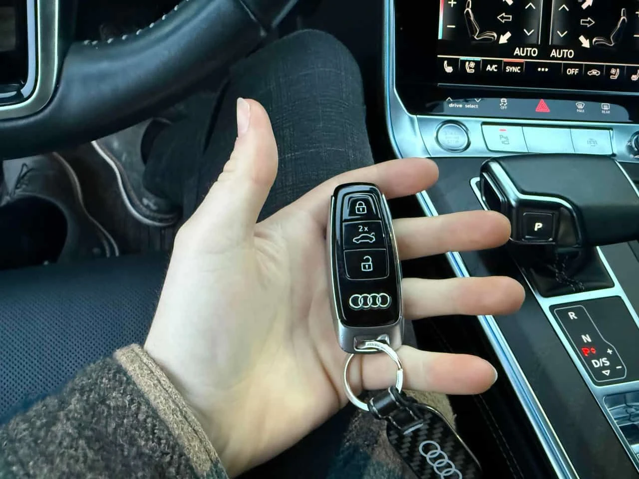 Audi A6 * Technik 55 TFSI quattro * CARFAX * ���� �� �� | Mobile.bg � ����������� 13