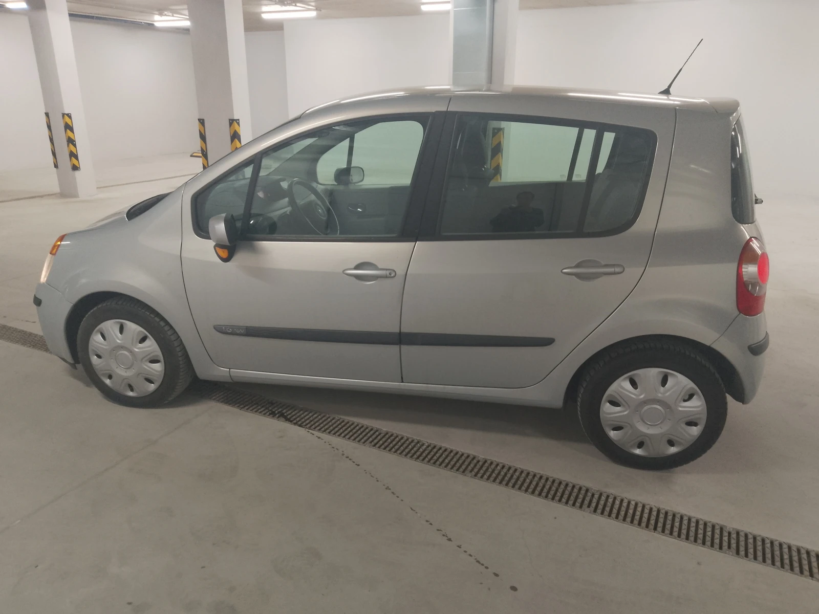 Renault Modus 1.6i Автомат , снимка 6 - Автомобили и джипове - 54605555