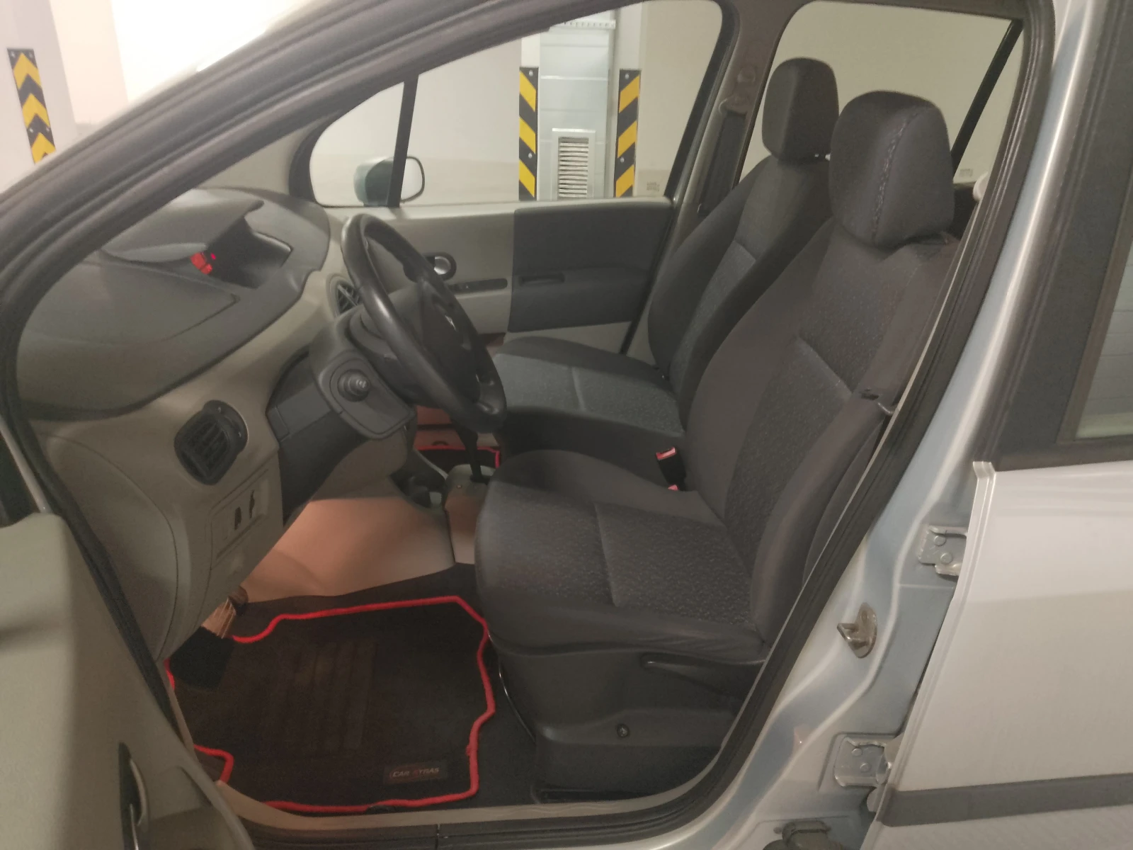 Renault Modus 1.6i Автомат , снимка 9 - Автомобили и джипове - 54605555
