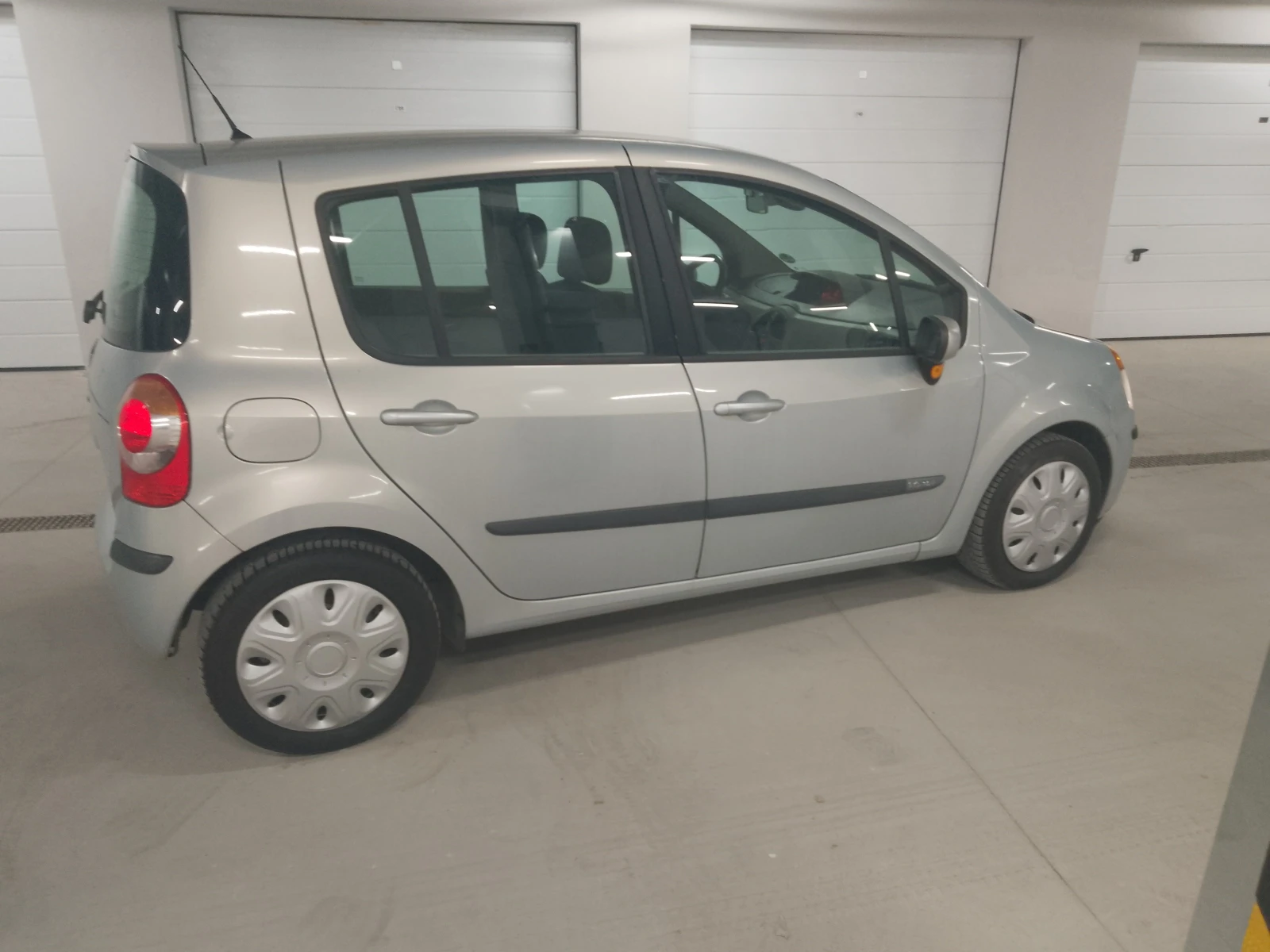 Renault Modus 1.6i Автомат , снимка 2 - Автомобили и джипове - 54605555