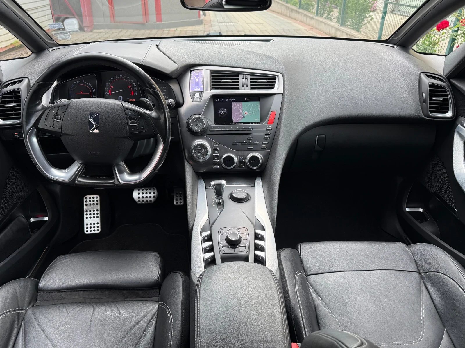 Citroen DS5 2.0 HDI HYBRYD 4* 4 АВТОМАТ, снимка 13 - Автомобили и джипове - 54646099