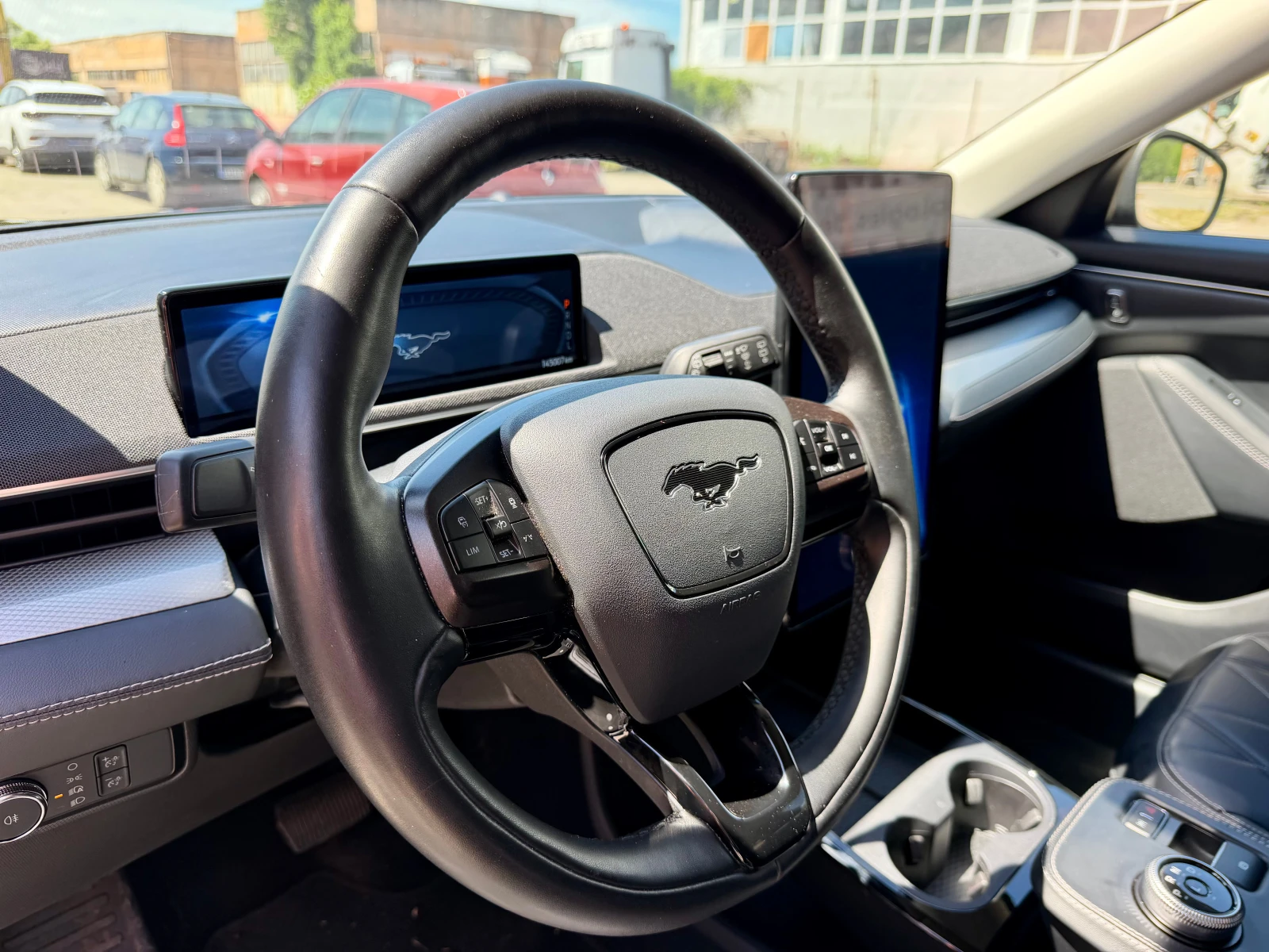 Ford Mustang Mach-E, снимка 11 - Автомобили и джипове - 54924427