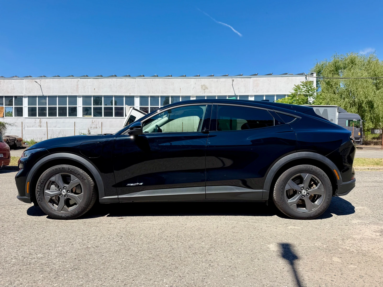 Ford Mustang Mach-E, снимка 6 - Автомобили и джипове - 54924427