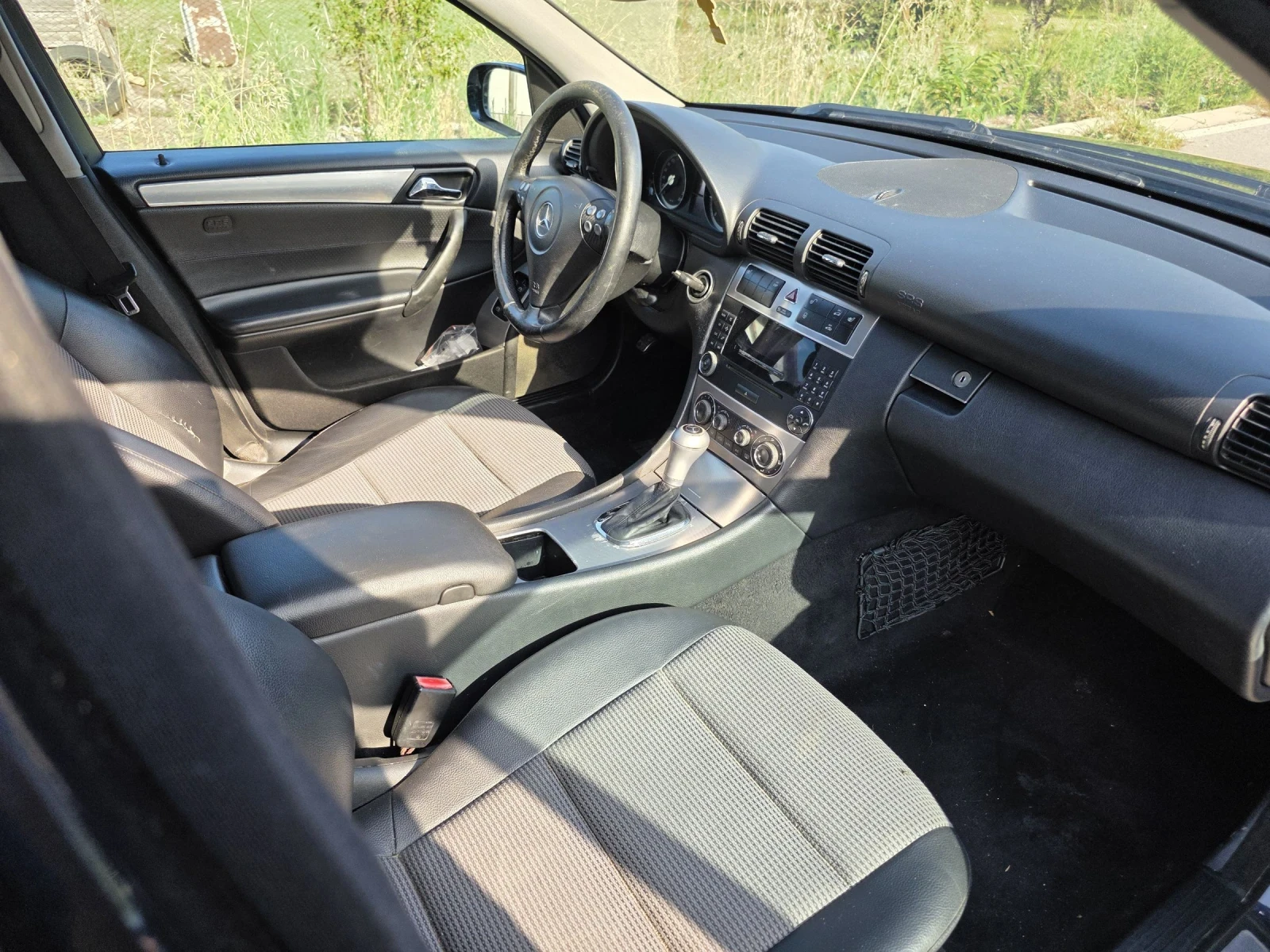 Mercedes-Benz C 220 AMG-SportEdition, снимка 15 - Автомобили и джипове - 55390091