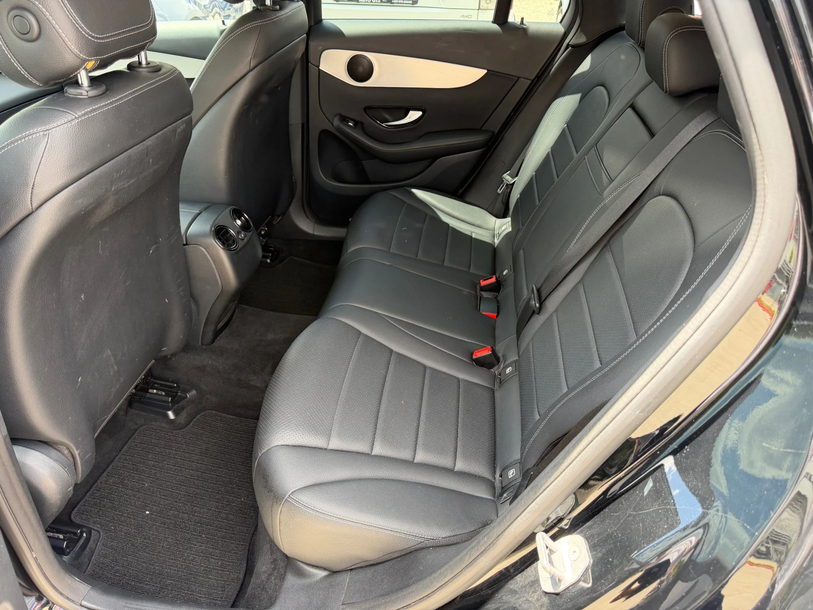 Mercedes-Benz GLC 250 2.0i 211к.с 9G 4MATIC , снимка 12 - Автомобили и джипове - 55394230