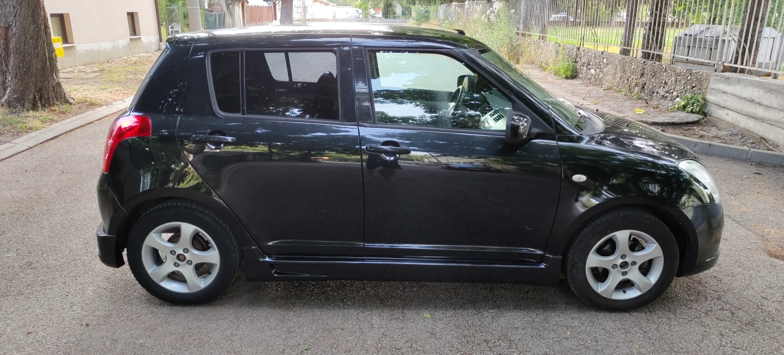 Suzuki Swift 1.3 dizel, снимка 6 - Автомобили и джипове - 55425620