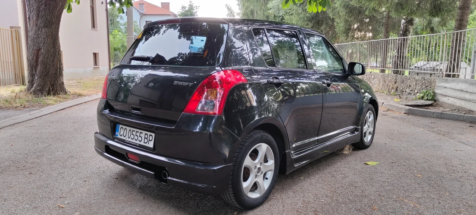 Suzuki Swift 1.3 dizel, снимка 5 - Автомобили и джипове - 55425620
