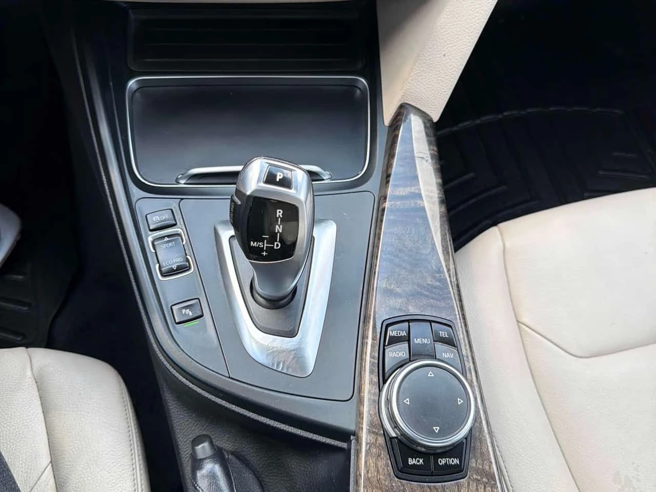BMW 328 * 328i xDrive * АВТОКРЕДИТ БЕЗ ПЪРВОНАЧАЛНА ВНОСКА, снимка 12 - Автомобили и джипове - 55427347