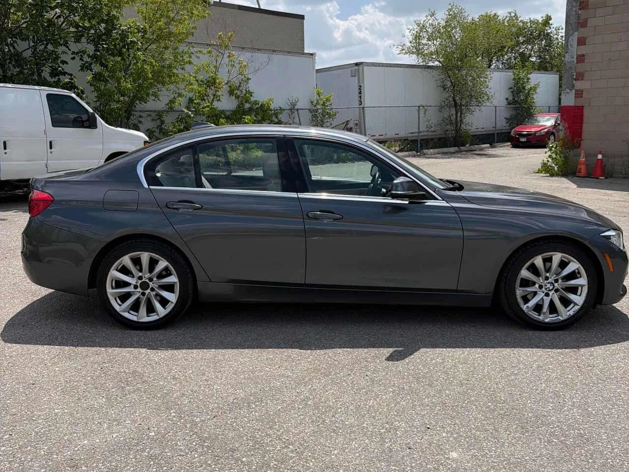 BMW 328 * 328i xDrive * АВТОКРЕДИТ БЕЗ ПЪРВОНАЧАЛНА ВНОСКА, снимка 3 - Автомобили и джипове - 55427347