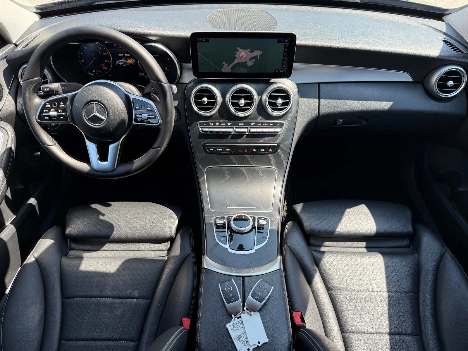 Mercedes-Benz C 200 d 9G-TRONIC SPORT PLUS AMG !100% РЕАЛНИ КИЛОМЕТРИ!, снимка 11 - Автомобили и джипове - 55555954