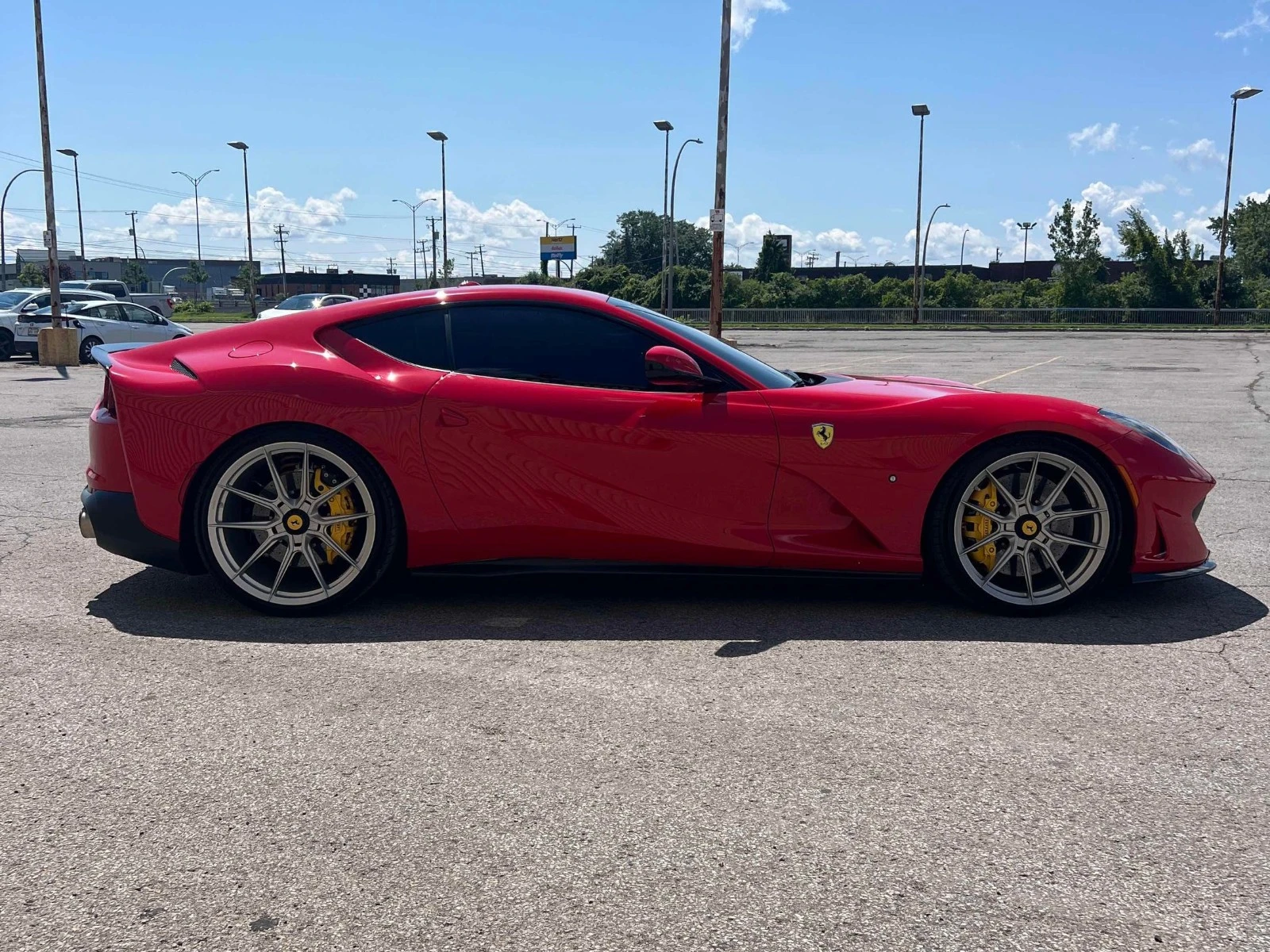 Ferrari 812 Superfast ЦЕНА ДО БЪЛГАРИЯ АВТОКРЕДИТ, снимка 7 - Автомобили и джипове - 55663473