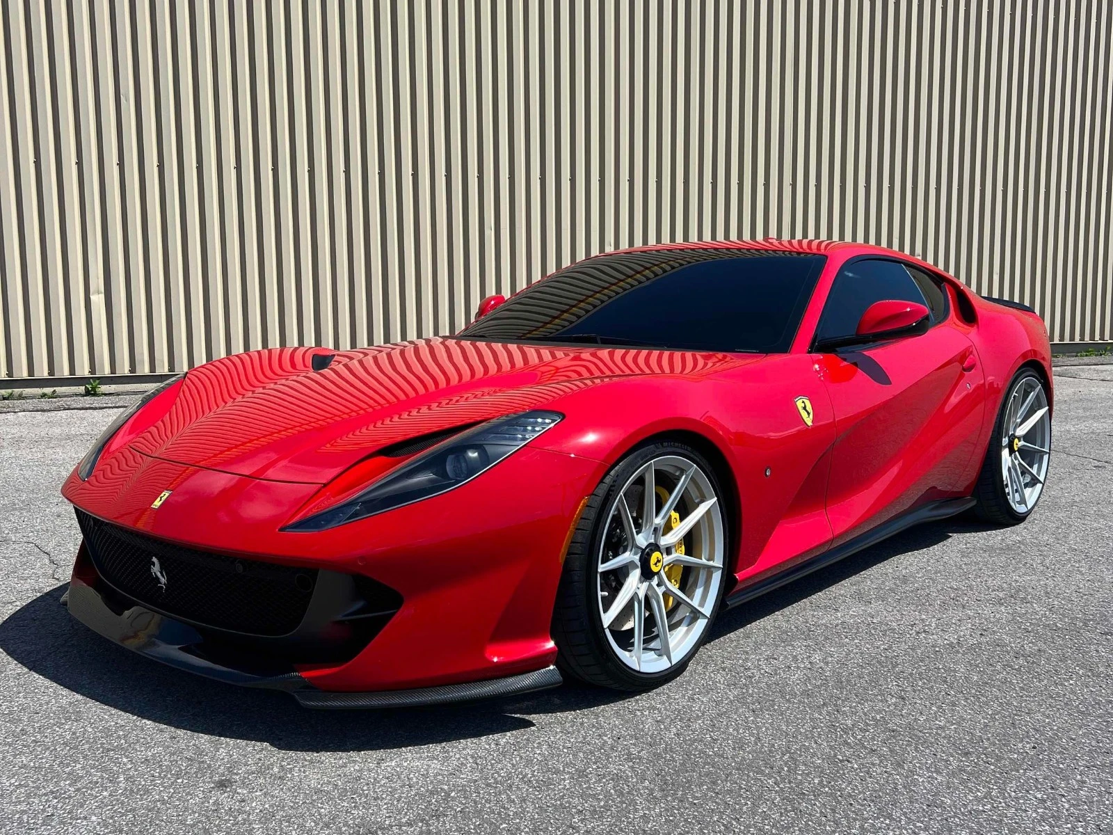 Ferrari 812 Superfast ЦЕНА ДО БЪЛГАРИЯ АВТОКРЕДИТ