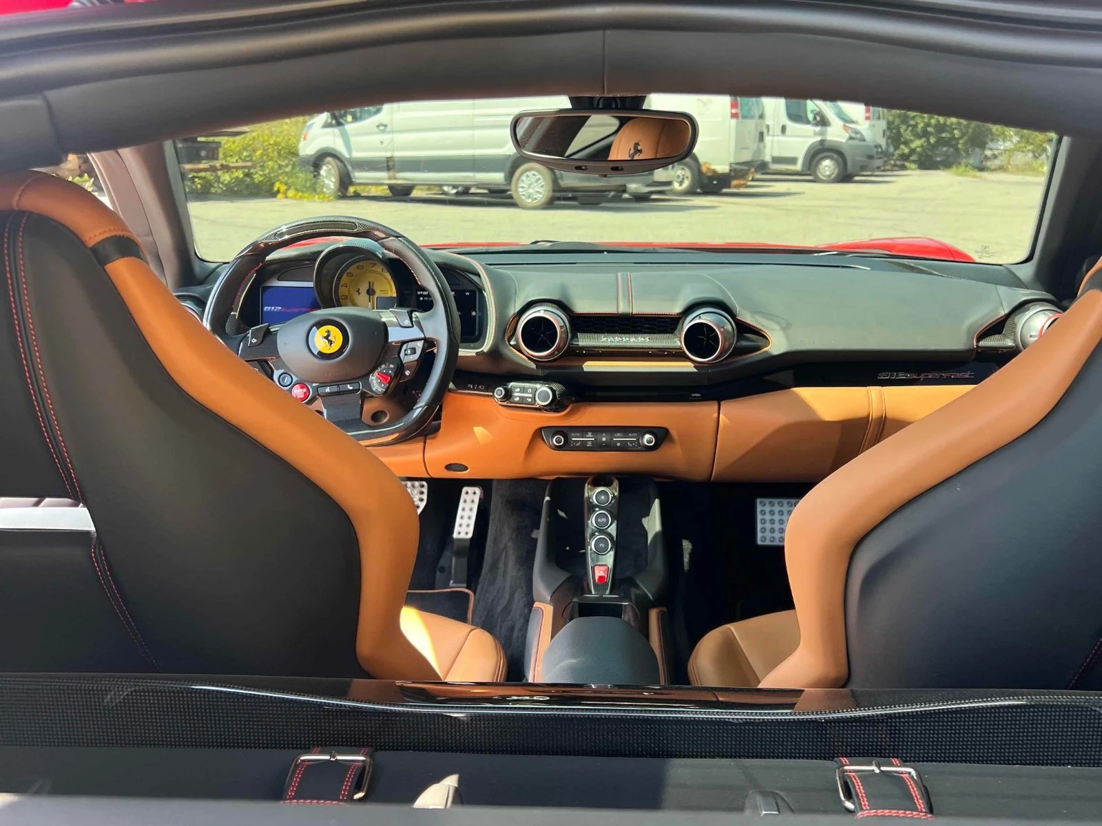Ferrari 812 Superfast ЦЕНА ДО БЪЛГАРИЯ АВТОКРЕДИТ, снимка 15 - Автомобили и джипове - 55663473