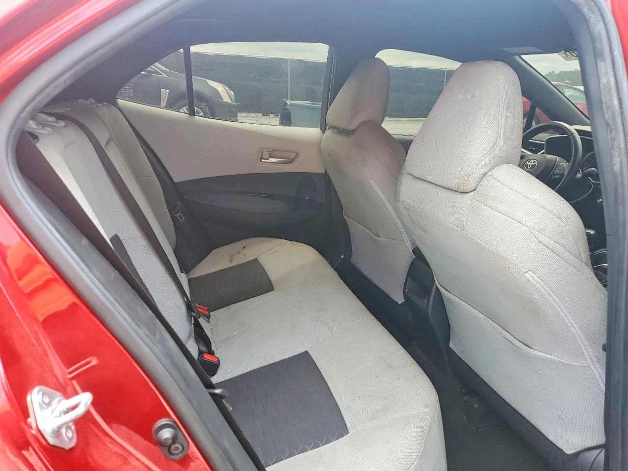 Toyota Corolla 2.0l Hatchback Se, снимка 10 - Автомобили и джипове - 56058222