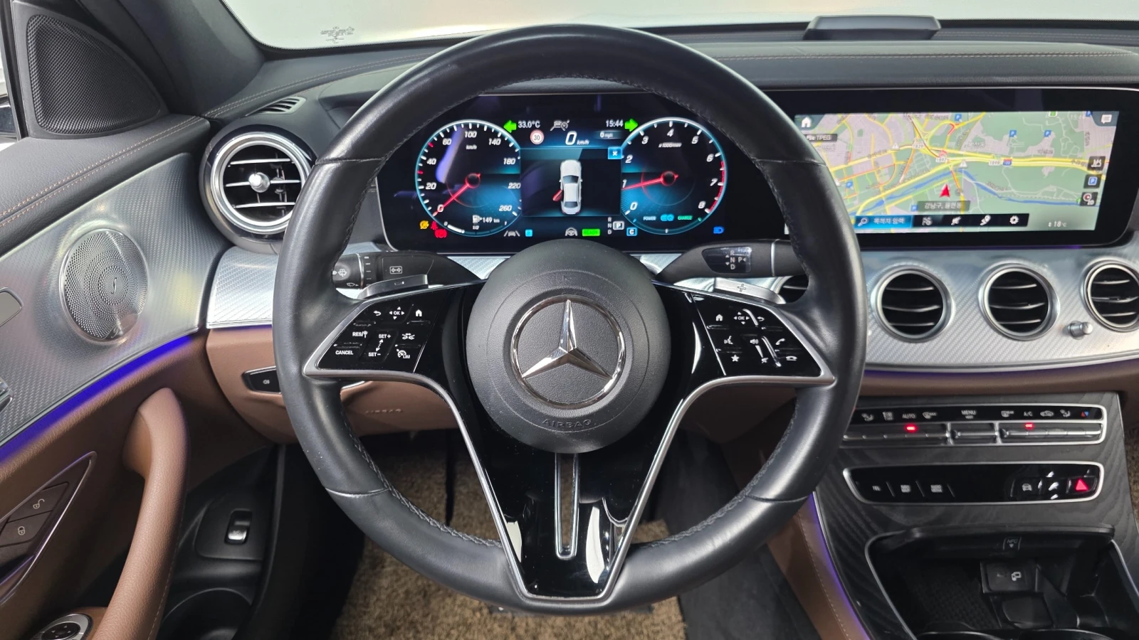 Mercedes-Benz E 350 4MATIC Avantgarde, снимка 11 - Автомобили и джипове - 56070599