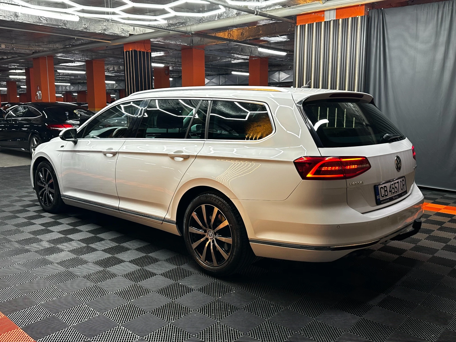 VW Passat 2.0TDI 190кс/4motion/Highline/ГАРАНЦИЯ 6 мес., снимка 4 - Автомобили и джипове - 56150699