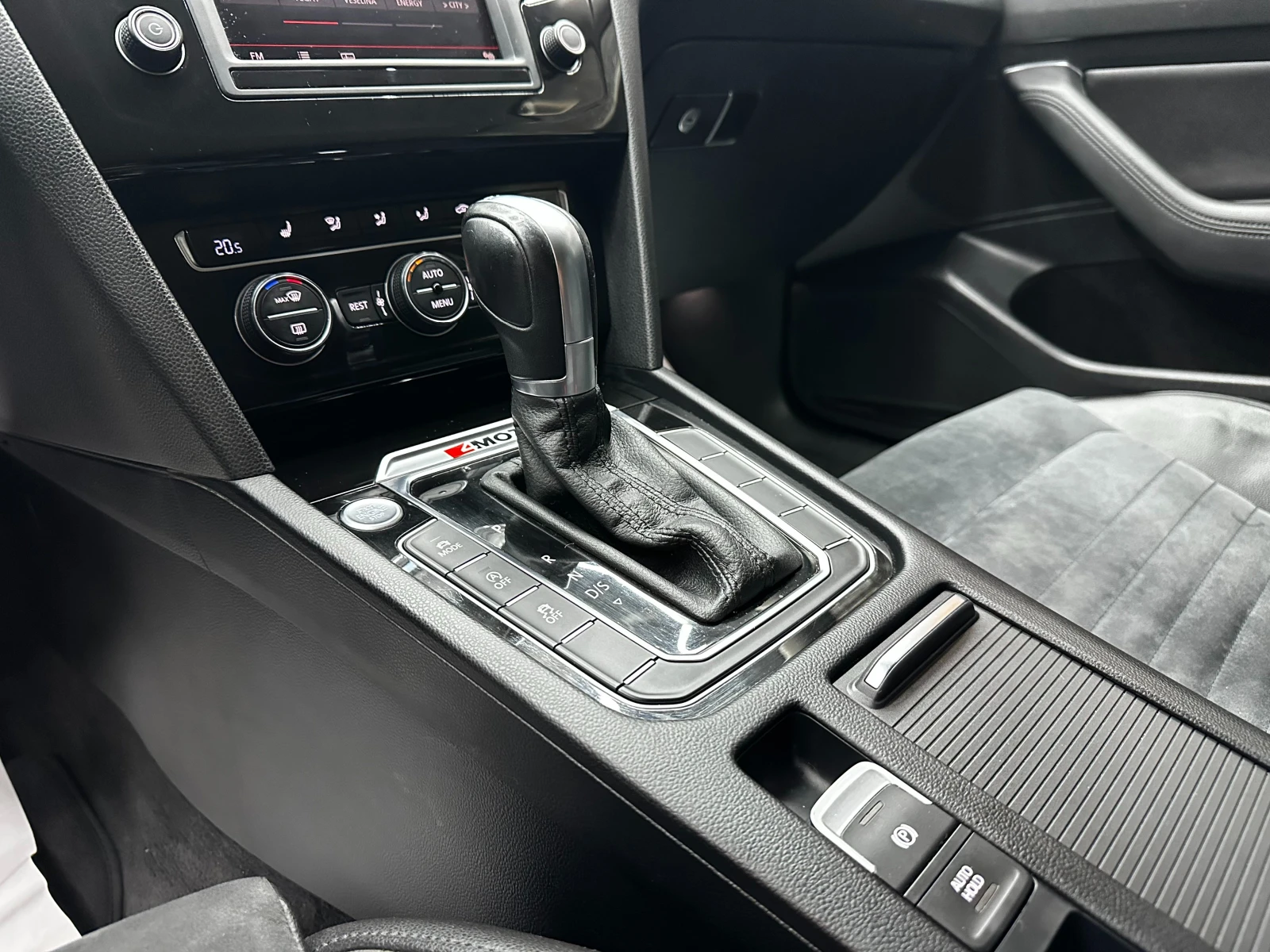 VW Passat 2.0TDI 190кс/4motion/Highline/ГАРАНЦИЯ 6 мес., снимка 10 - Автомобили и джипове - 56150699