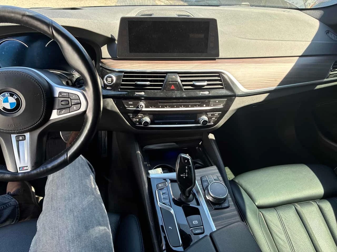 BMW 530 *  xDrive * CARFAX * ����� �� ����������� | Mobile.bg � ����������� 9