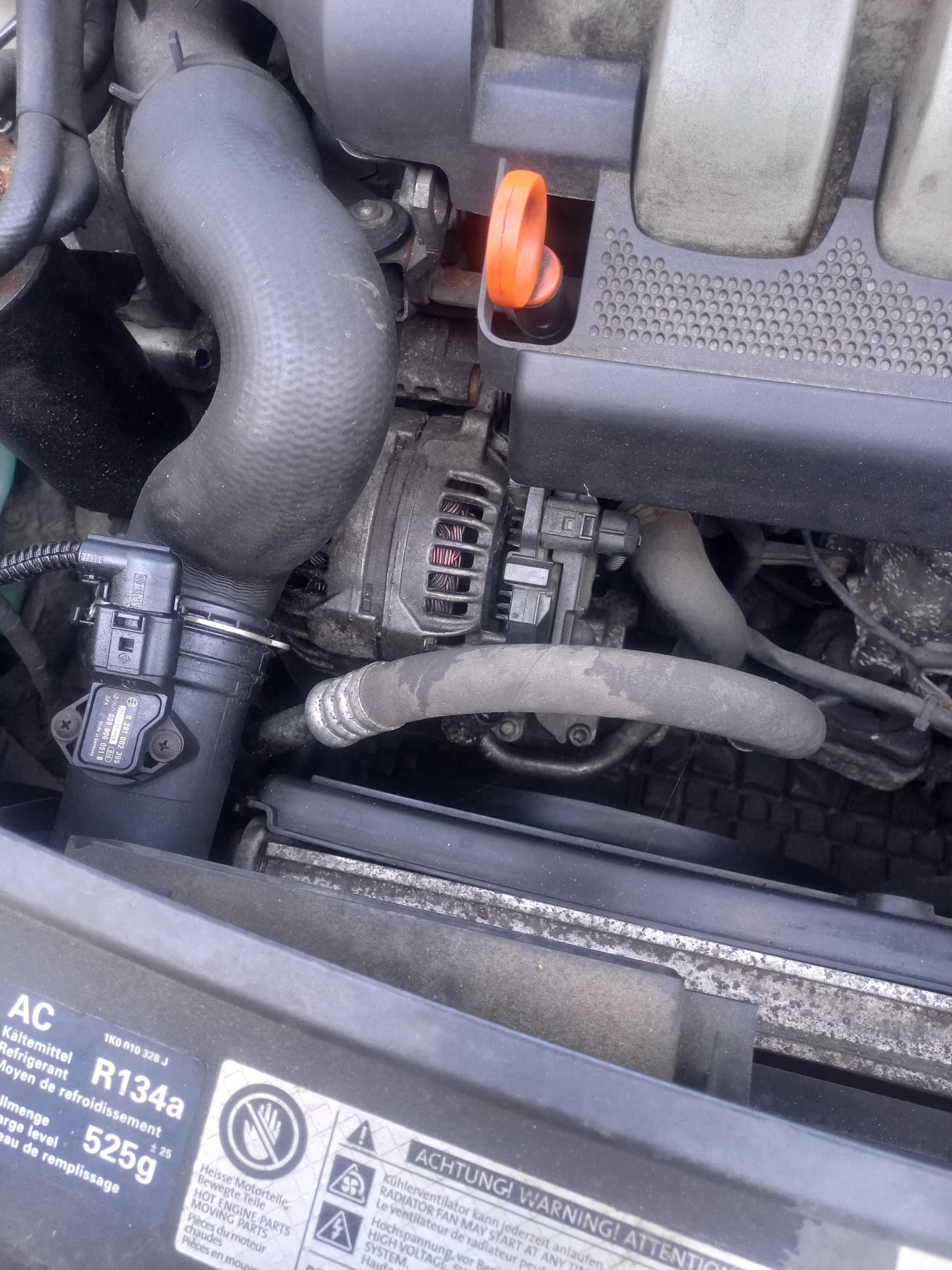VW Touran, снимка 13 - Автомобили и джипове - 56745927