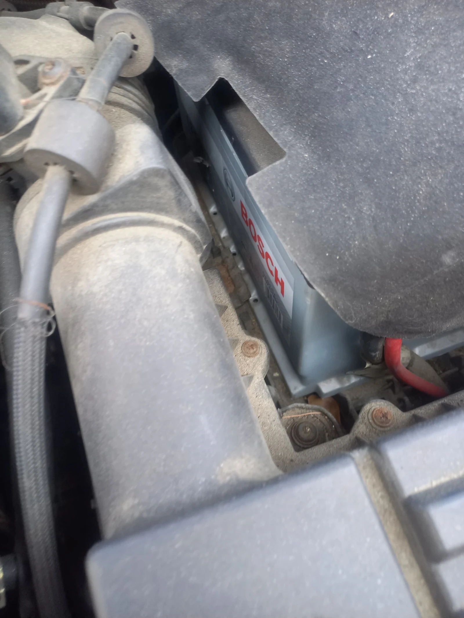 VW Touran, снимка 12 - Автомобили и джипове - 56745927