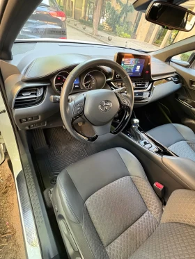Toyota C-HR Club Bi-Tone , снимка 8