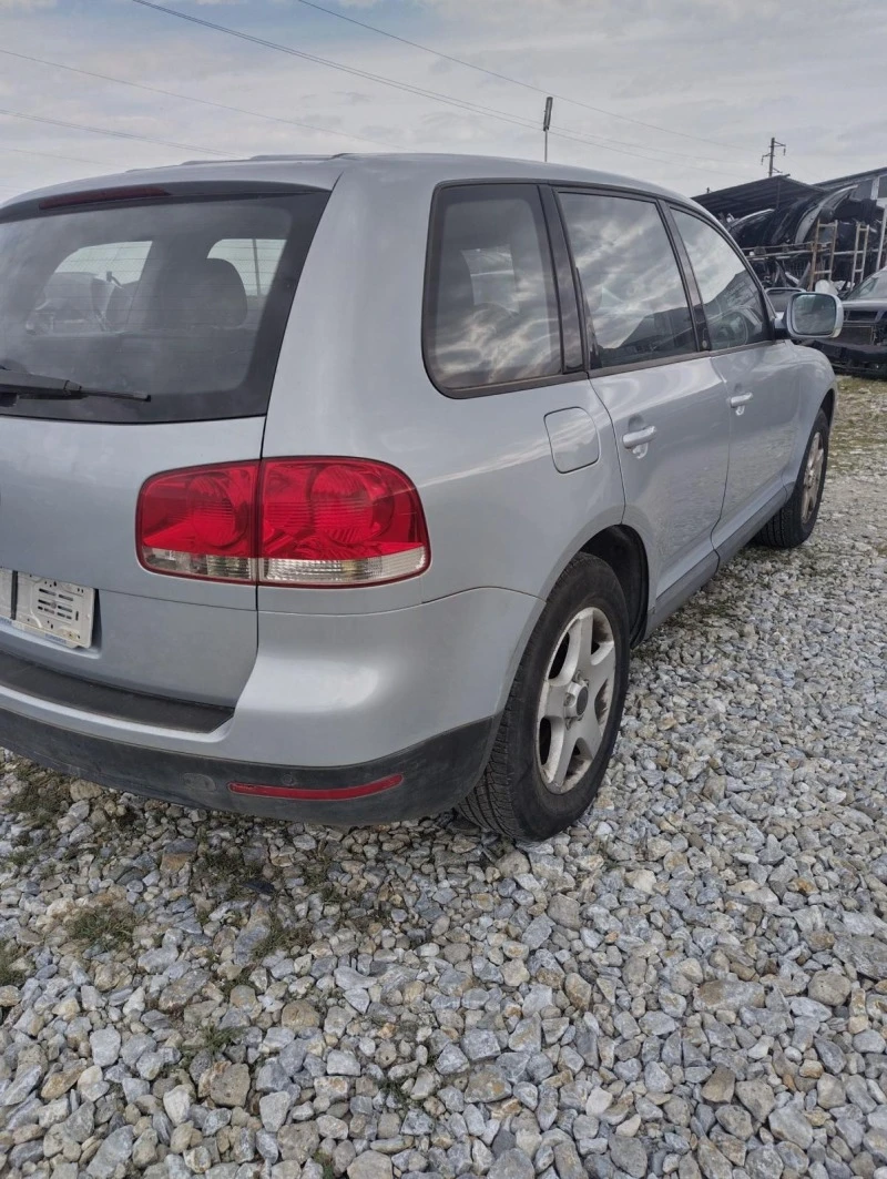 VW Touareg, снимка 5 - Автомобили и джипове - 47432199