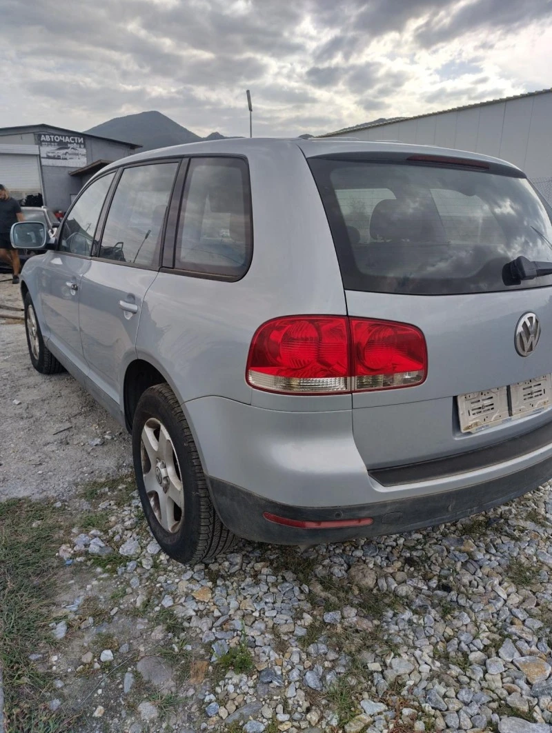 VW Touareg, снимка 10 - Автомобили и джипове - 47432199