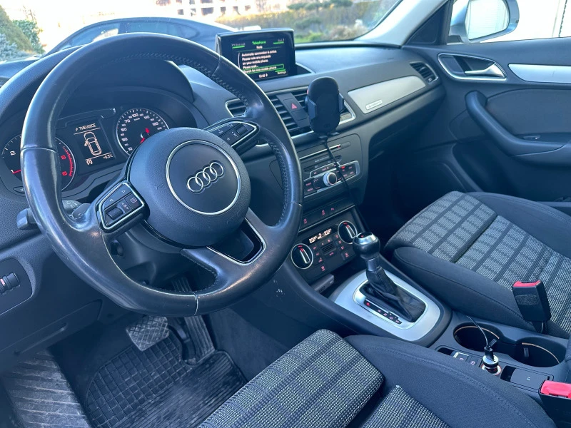 Audi Q3 2.0TDI QUATTRO Sline FACE Full LED PANORAMA, снимка 11 - Автомобили и джипове - 43605344