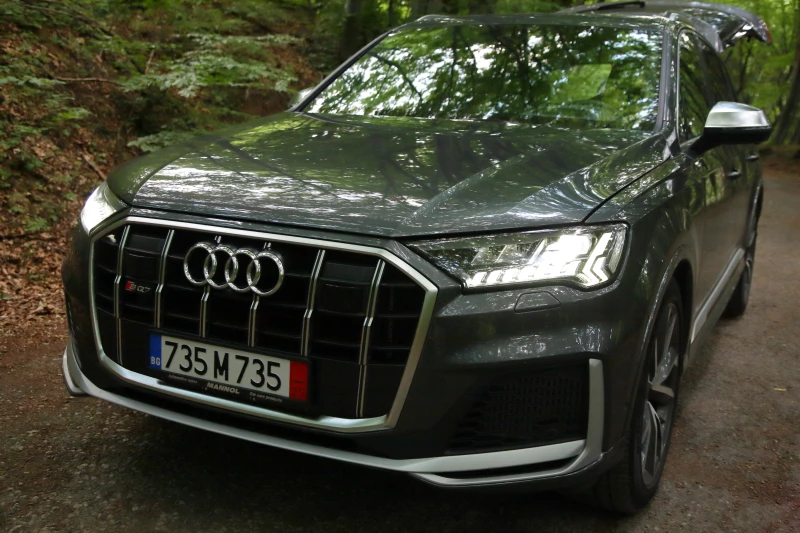 Audi SQ7 Prestige, снимка 4 - Автомобили и джипове - 51380567